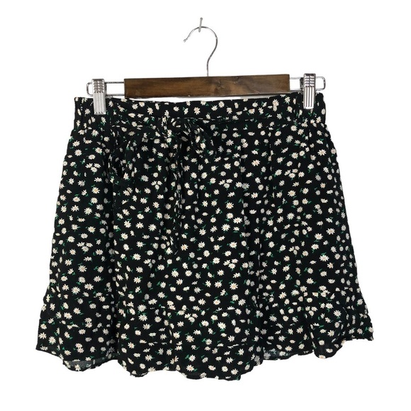 Zara Black Daisy Floral Mini Skort M - Picture 2 of 4